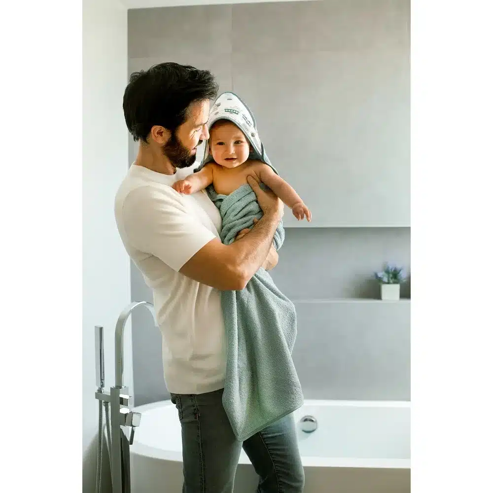 махровое банное полотенце с уголком и слюнявчиком размер 1*1метр Interbaby Испания — изображение 4